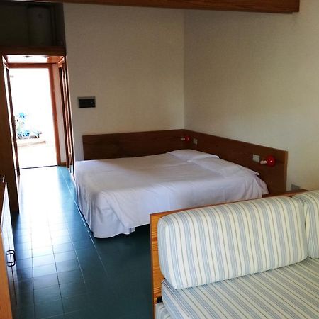 Hotel Kyrie Isole Tremiti San Domino Kültér fotó