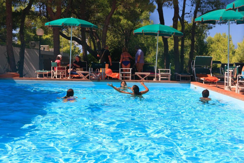 Hotel Kyrie Isole Tremiti San Domino Kültér fotó