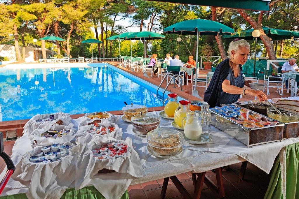 Hotel Kyrie Isole Tremiti San Domino Kültér fotó