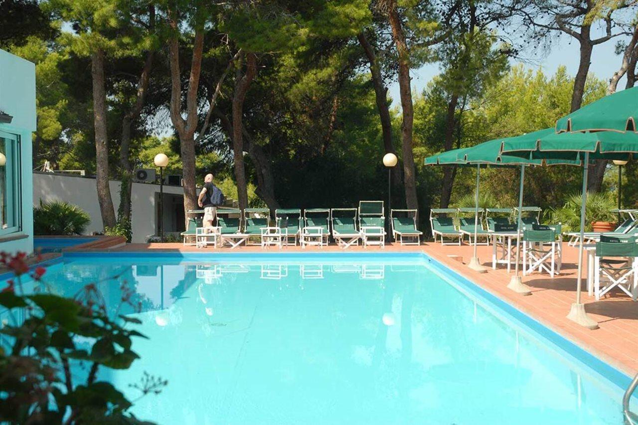 Hotel Kyrie Isole Tremiti San Domino Kültér fotó