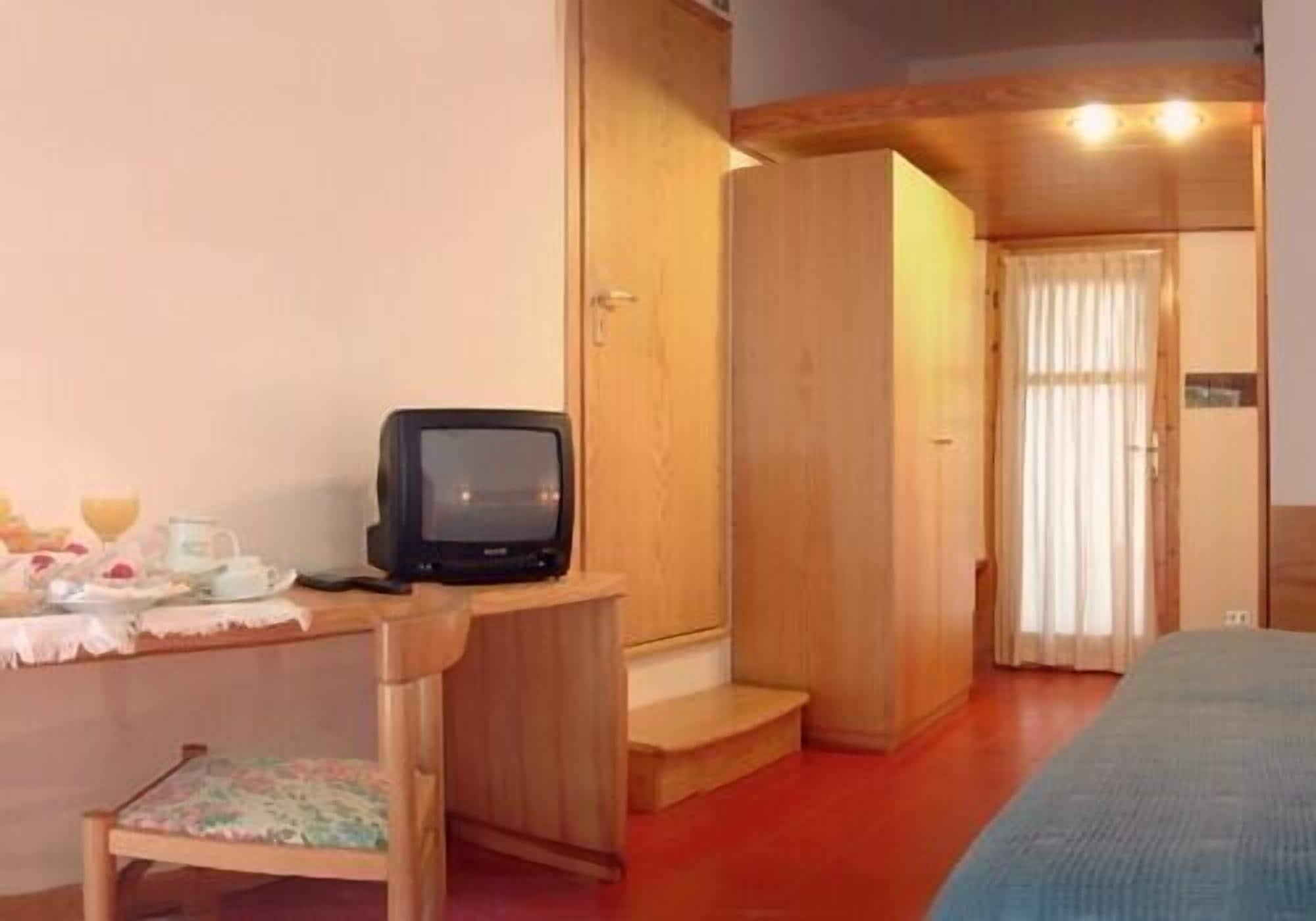 Hotel Kyrie Isole Tremiti San Domino Kültér fotó