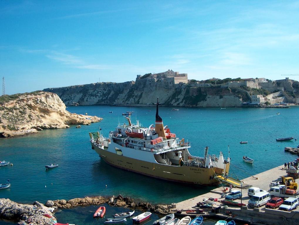 Hotel Kyrie Isole Tremiti San Domino Kültér fotó